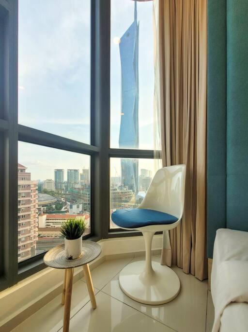 The Robertson @ 118 Tower Super View Apartment
